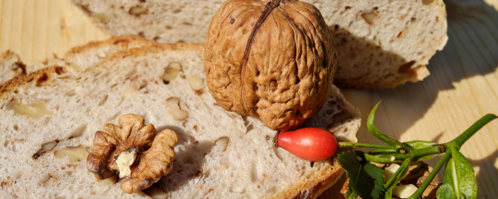 ricetta pane al miele e noci